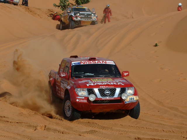 Nissan Navara Rally фото