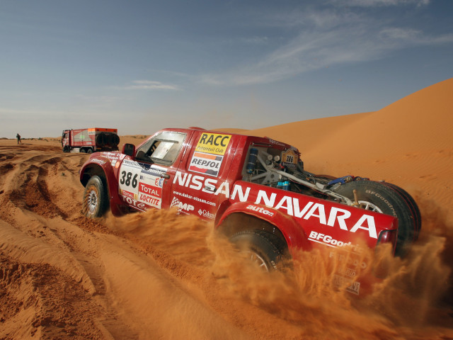 Nissan Navara Rally фото