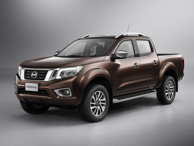 Nissan Navara фото