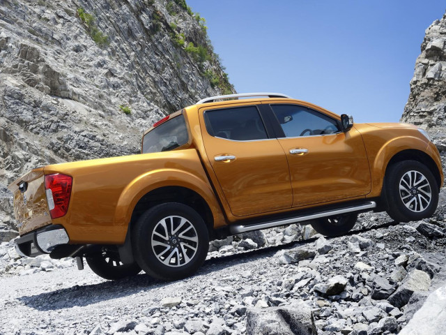 Nissan Navara фото