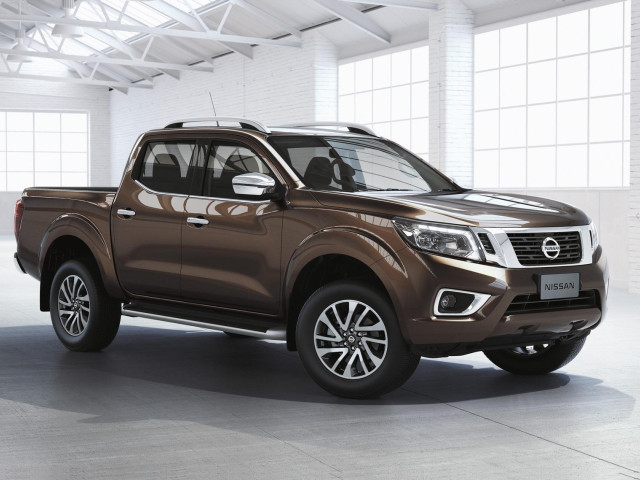 Nissan Navara фото