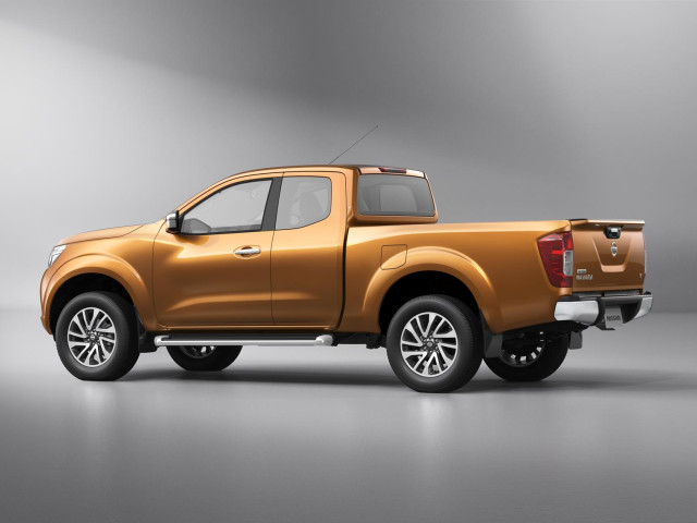 Nissan Navara фото