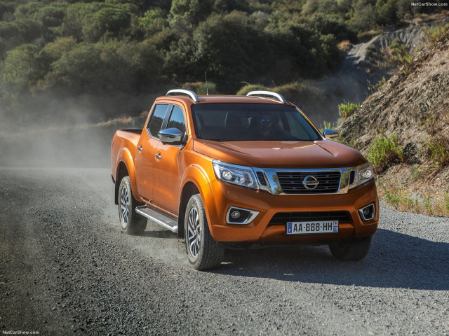 Nissan Navara фото