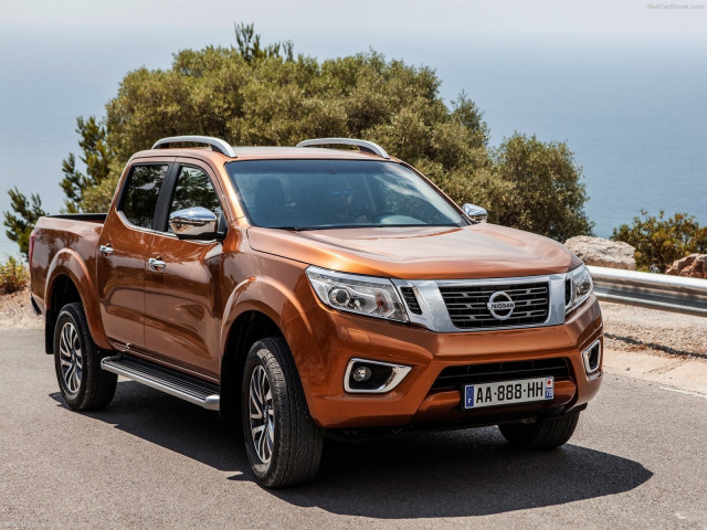 Nissan Navara фото