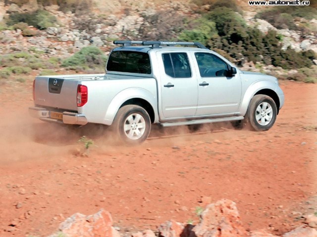 Nissan Navara фото