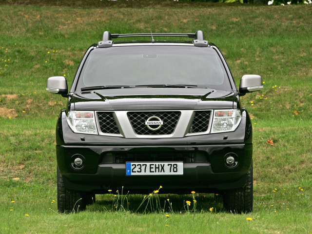 Nissan Navara фото