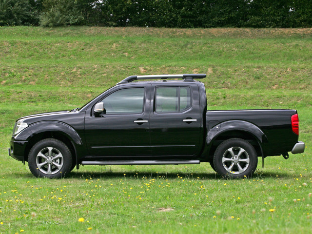 Nissan Navara фото