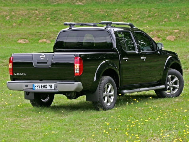 Nissan Navara фото