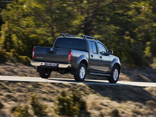 Nissan Navara фото