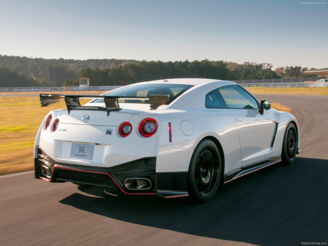 Nissan Nismo GT-R  фото