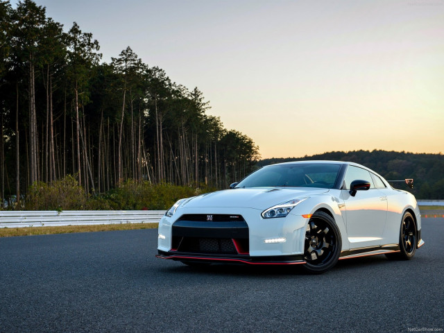 Nissan Nismo GT-R  фото