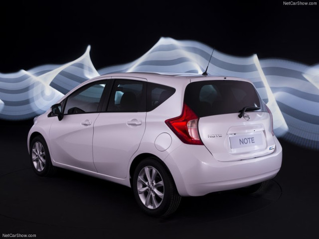 Nissan Note фото