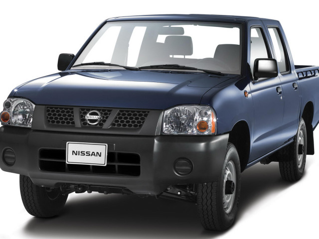 Nissan NP300 фото