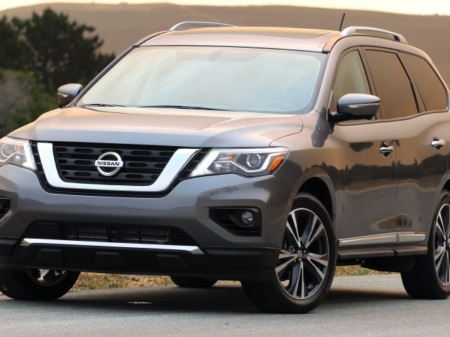 Nissan Pathfinder фото