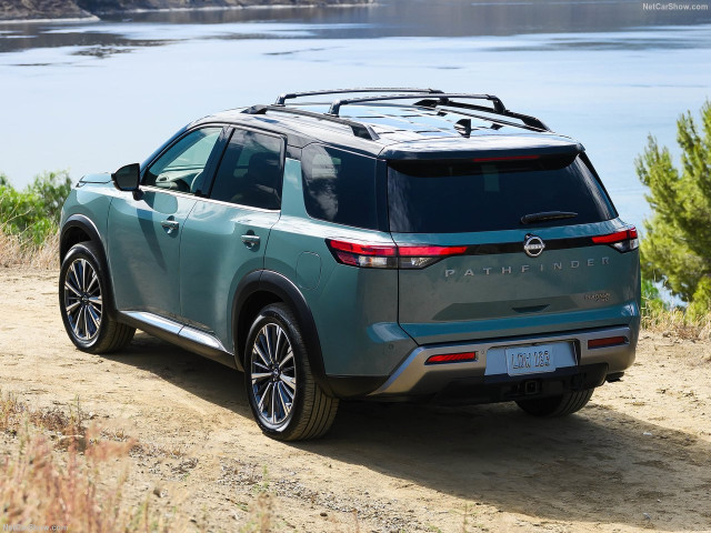 Nissan Pathfinder фото