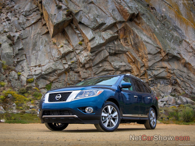 Nissan Pathfinder фото