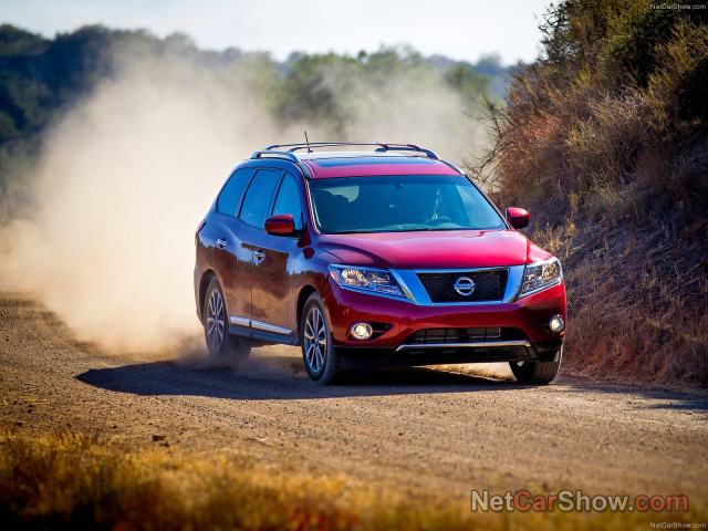 Nissan Pathfinder фото