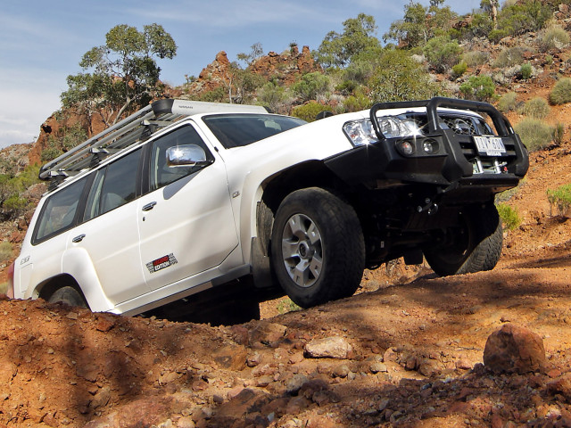 Nissan Patrol фото