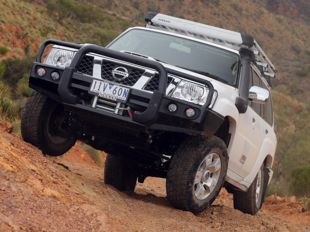 Nissan Patrol фото