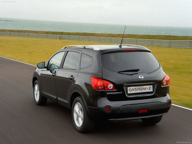 Nissan Qashqai+2 фото