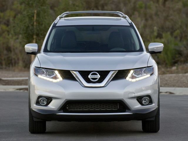 Nissan Rogue фото