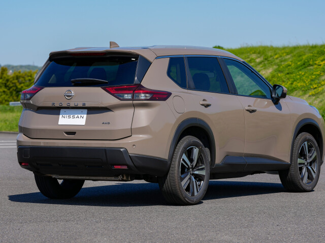Nissan Rogue фото
