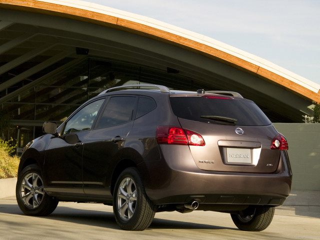 Nissan Rogue фото