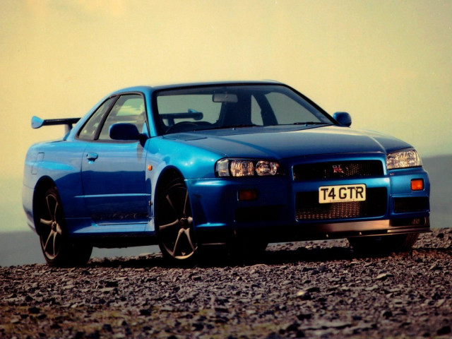 Nissan Skyline GT-R фото
