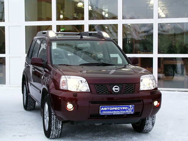 Nissan X-Trail фото