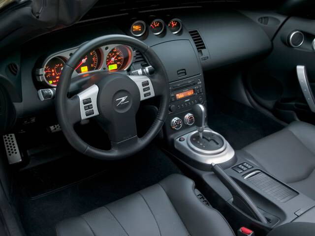 Nissan Z фото