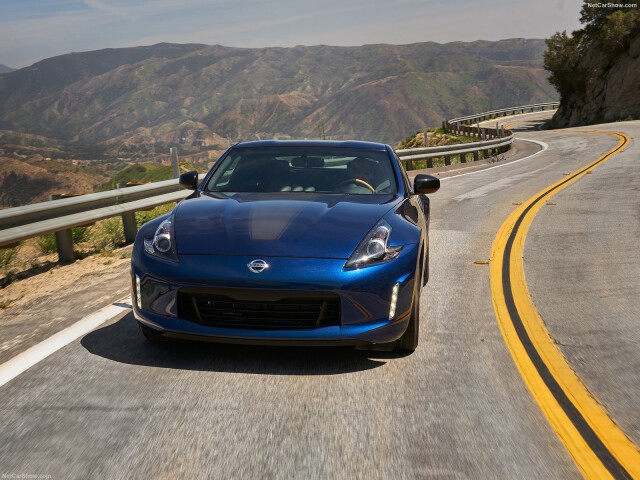 Nissan Z фото