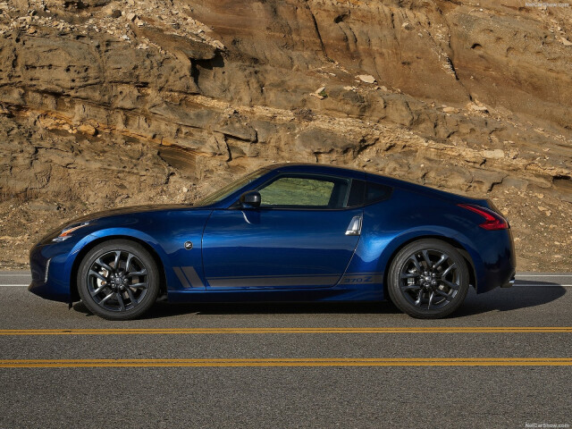 Nissan Z фото