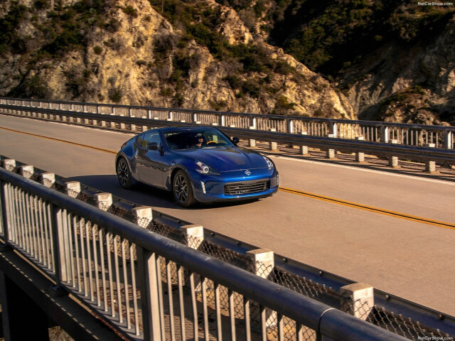 Nissan Z фото