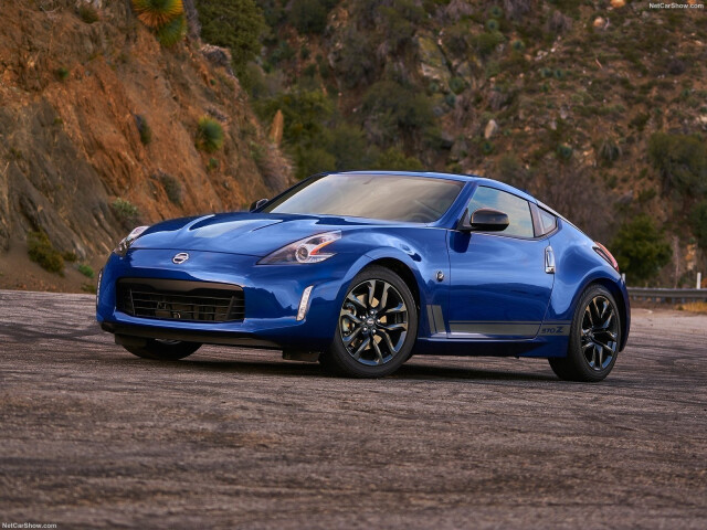 Nissan Z фото