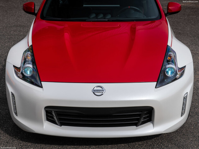 Nissan Z фото