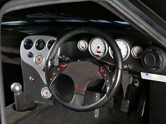 Noble M400 фото