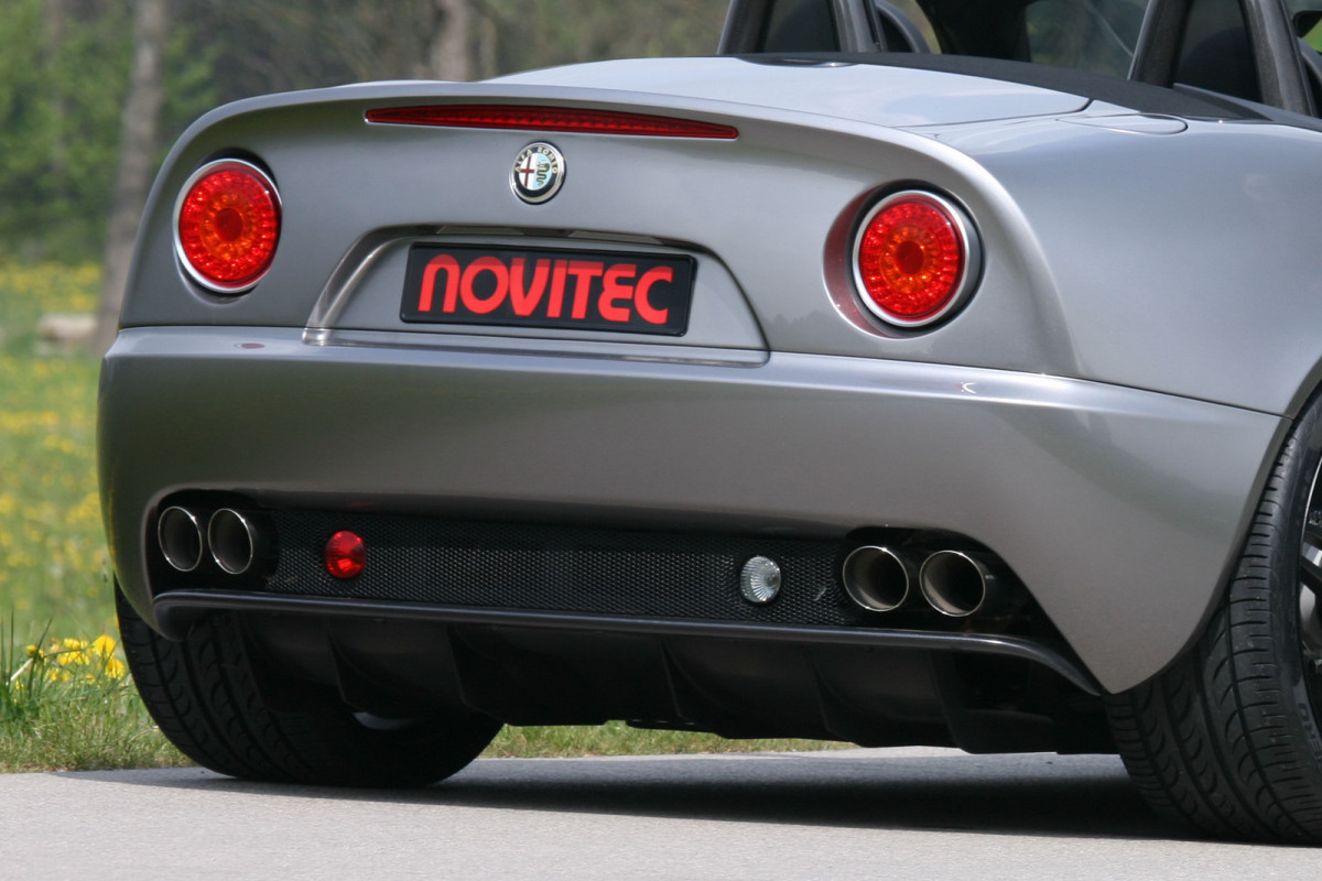 Novitec Rosso Alfa Romeo 8C Spider фото 110097