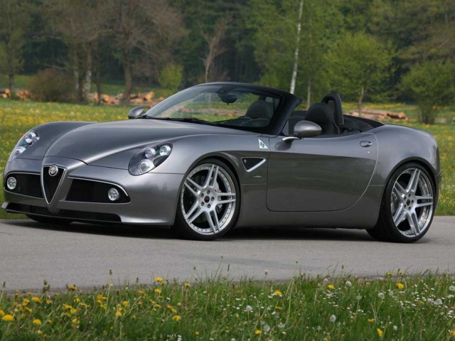 Novitec Rosso Alfa Romeo 8C Spider фото