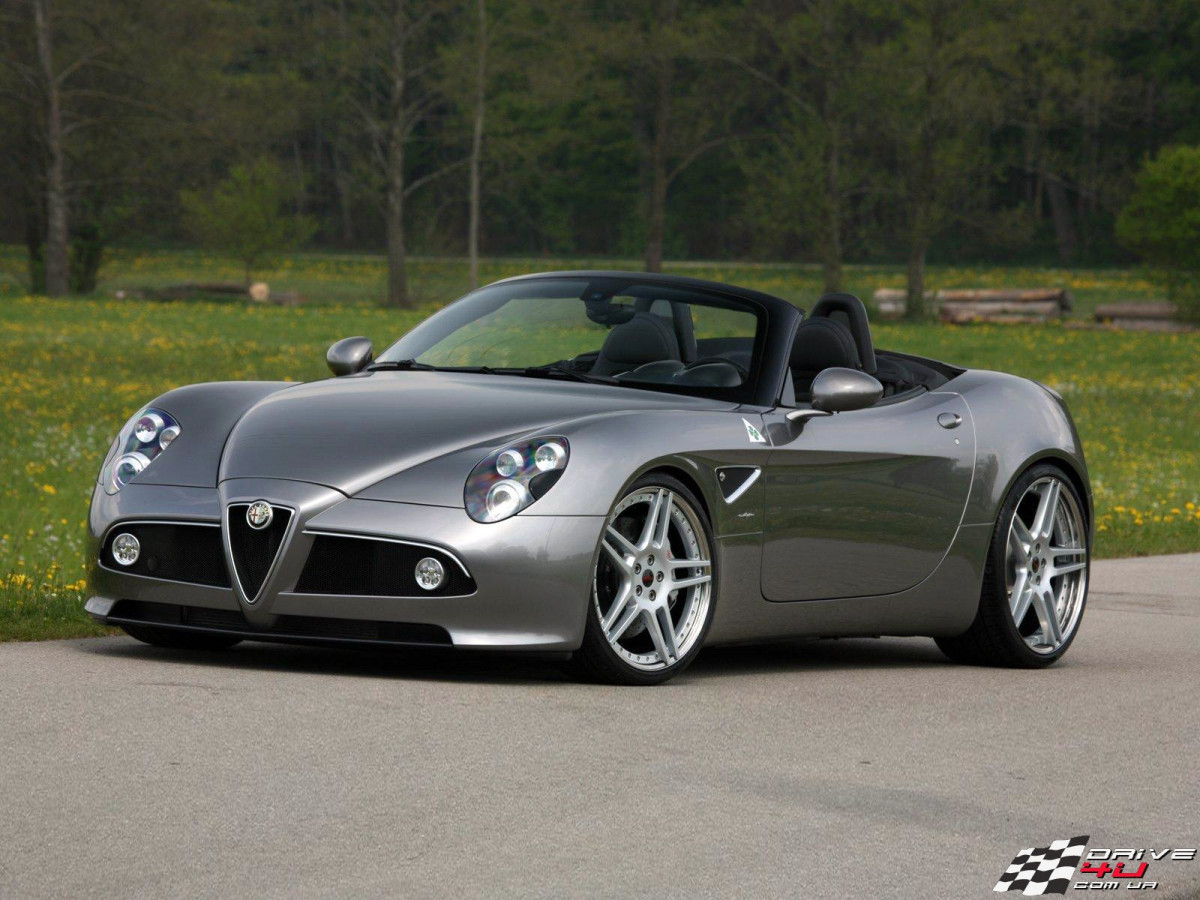 Novitec Rosso Alfa Romeo 8C Spider фото 110102