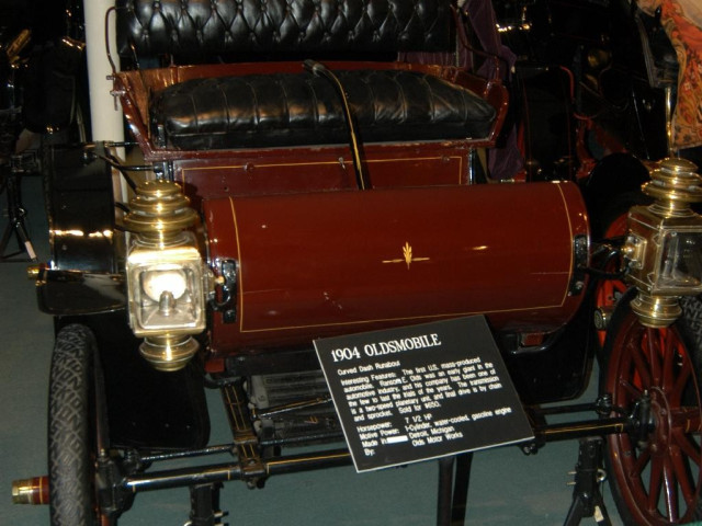 Oldsmobile Curved Dash Runabout фото