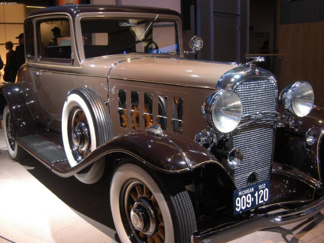 Oldsmobile F-32 фото