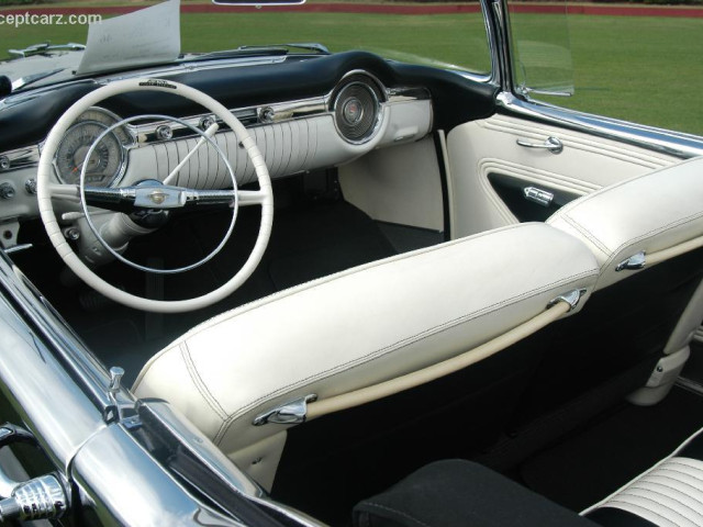 Oldsmobile Fiesta фото