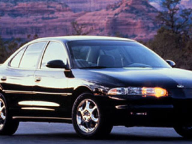 Oldsmobile Intrigue фото