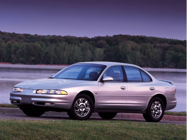 Oldsmobile Intrigue фото