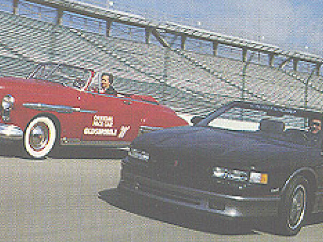 Oldsmobile Rocket 88 фото