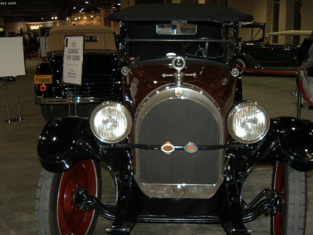 Oldsmobile Sport Touring фото