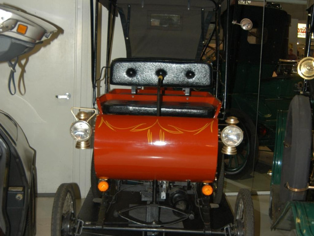 Oldsmobile Surrey фото