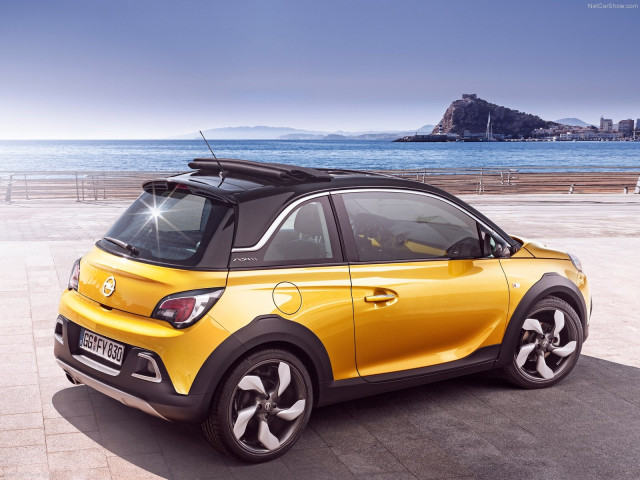 Opel Adam Rocks фото