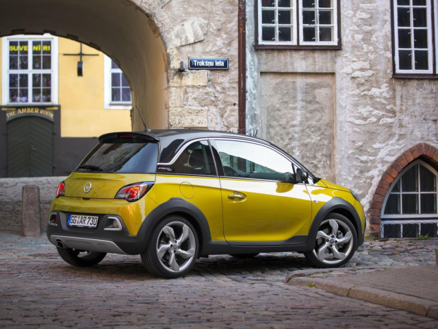 Opel Adam Rocks фото