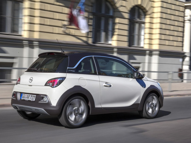 Opel Adam Rocks фото